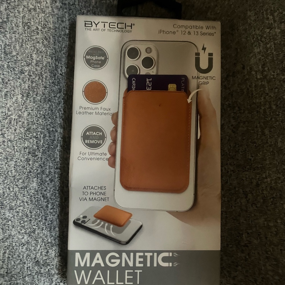Bytech MagSafe magnetic wallet - Picture 2 of 6